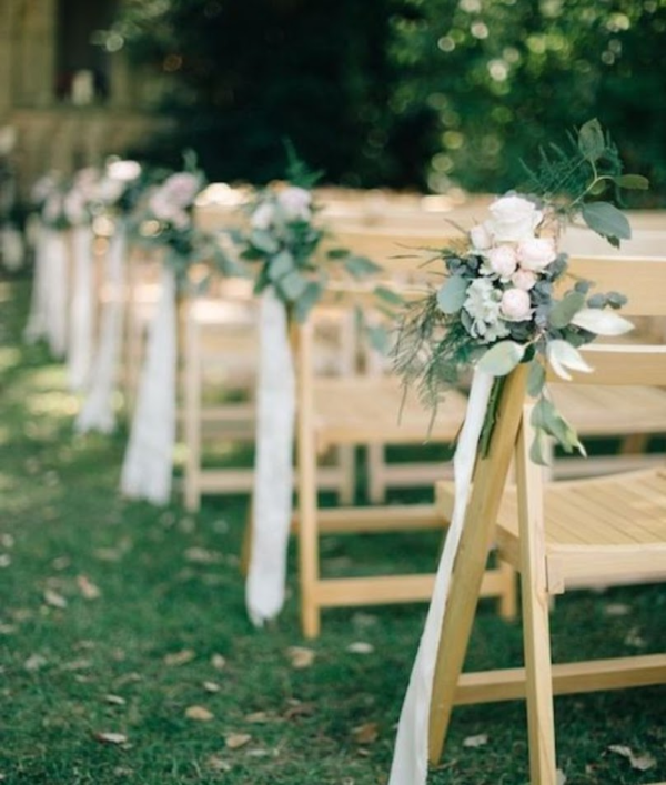 Habillage de l'allée (fleurs naturelles et soie) - pack romantique